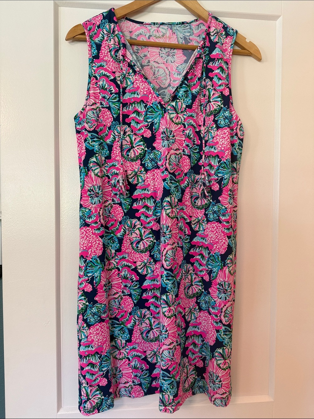 Lilly Pulitzer Johana Cover up - 	Oyster Bay Navy Shroom With A View - Small